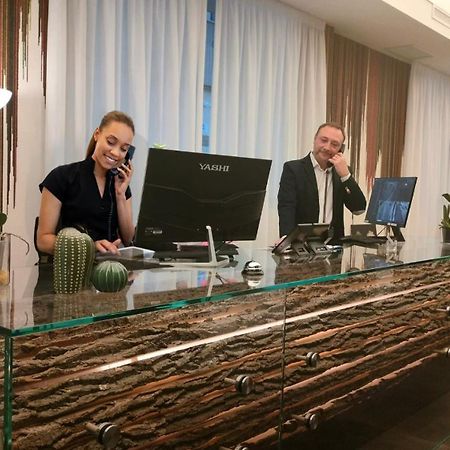 Outside Boutique Hotel Фоджа Екстер'єр фото