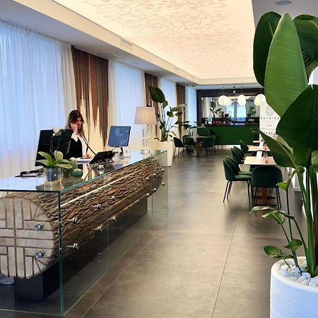 Outside Boutique Hotel Фоджа Екстер'єр фото
