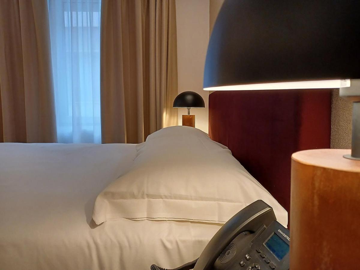 Outside Boutique Hotel Фоджа Екстер'єр фото