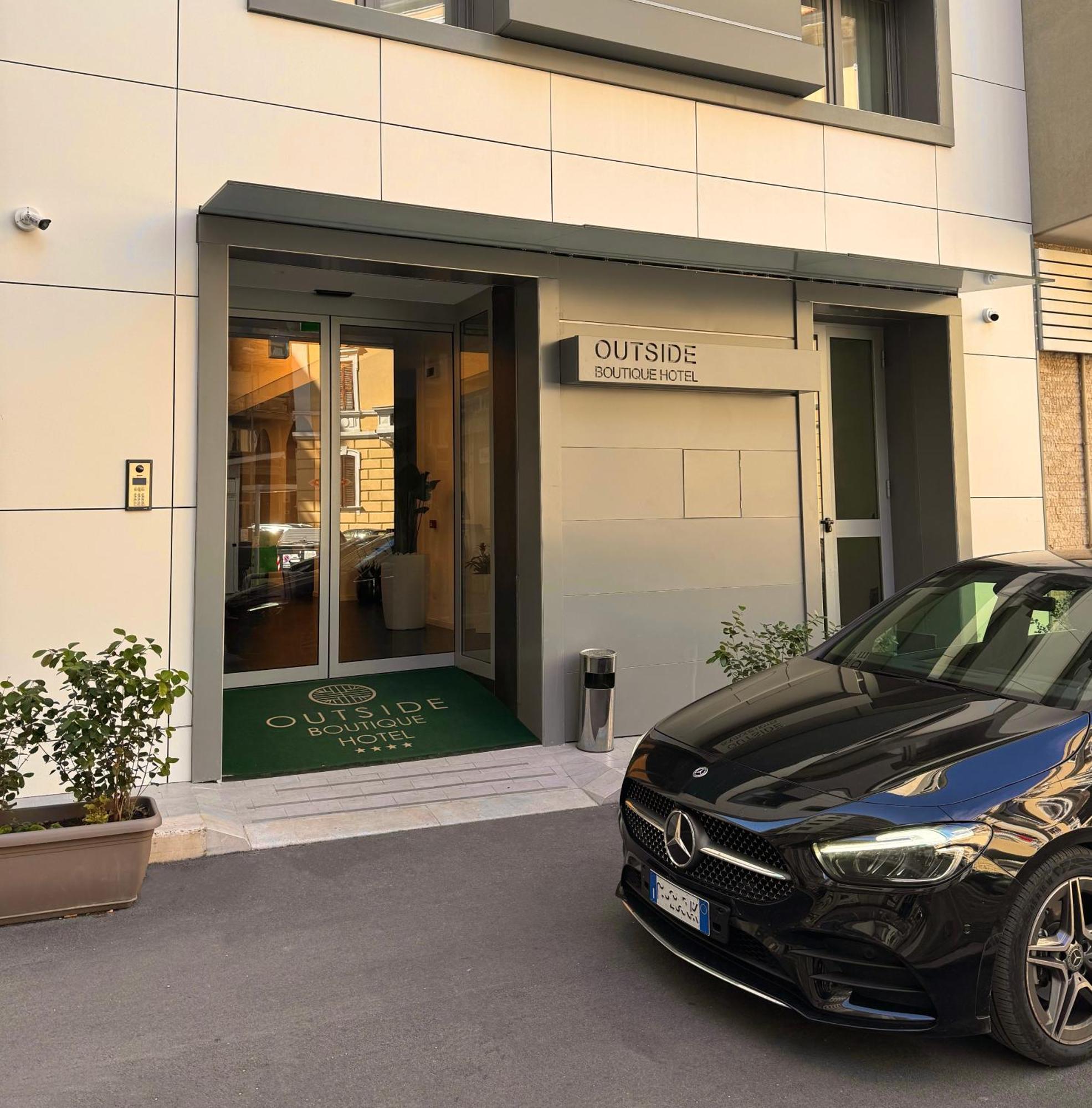 Outside Boutique Hotel Фоджа Екстер'єр фото