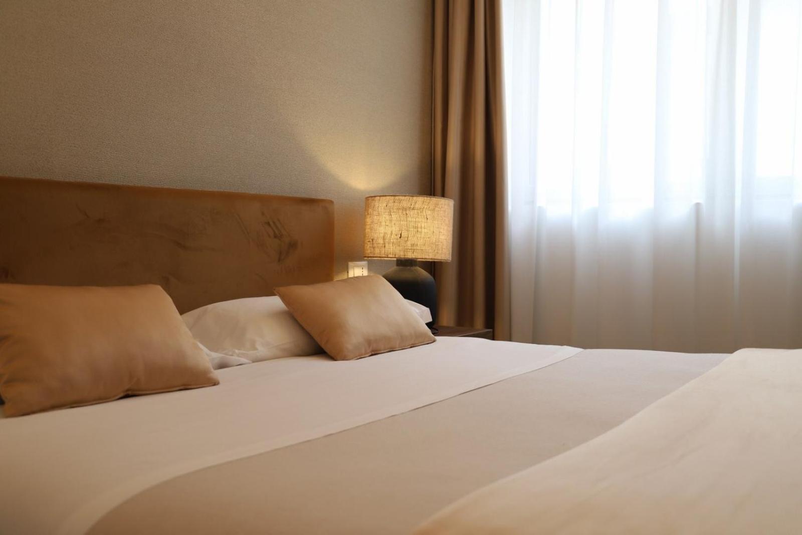 Outside Boutique Hotel Фоджа Екстер'єр фото